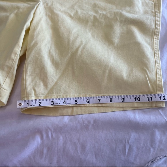 Land’N Sea 16 Women’s Shorts Pastel Yellow PRELOVED - Picture 12 of 15